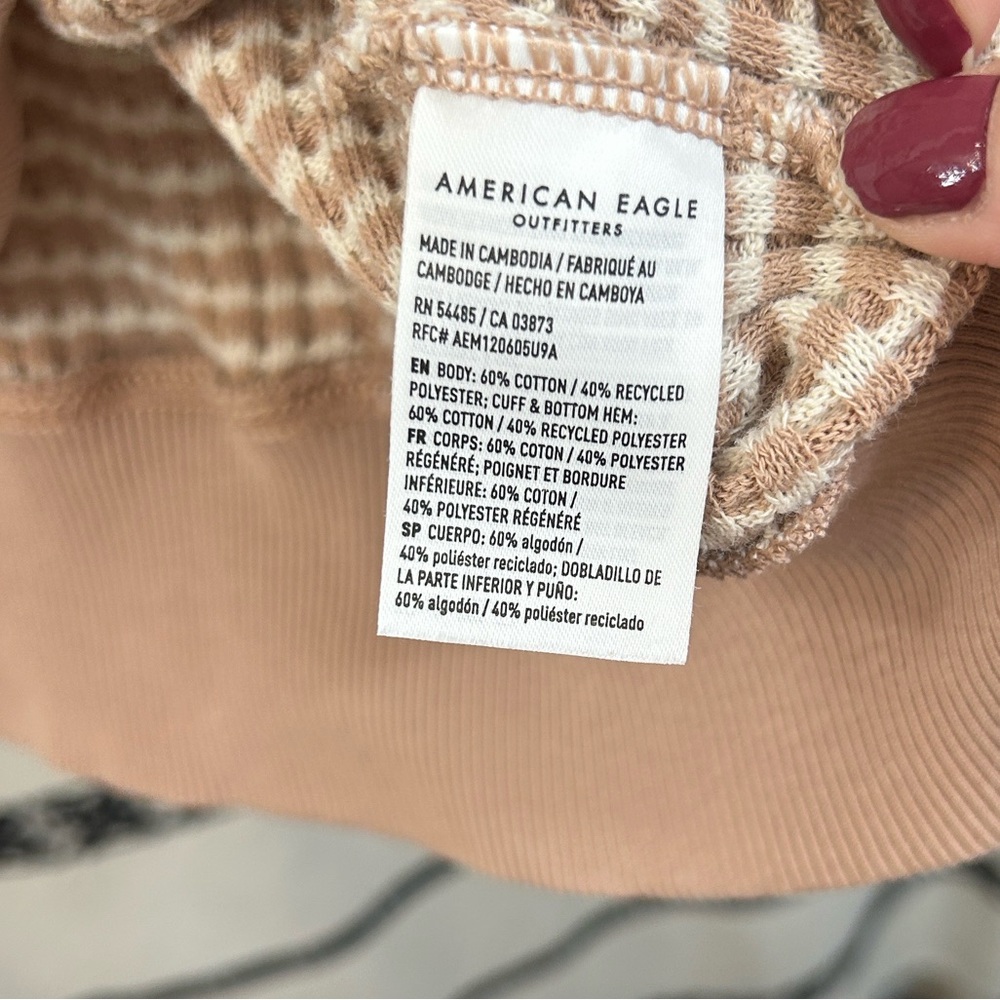 American Eagle Big Hug Sweatshirt - Picture 2 of 4